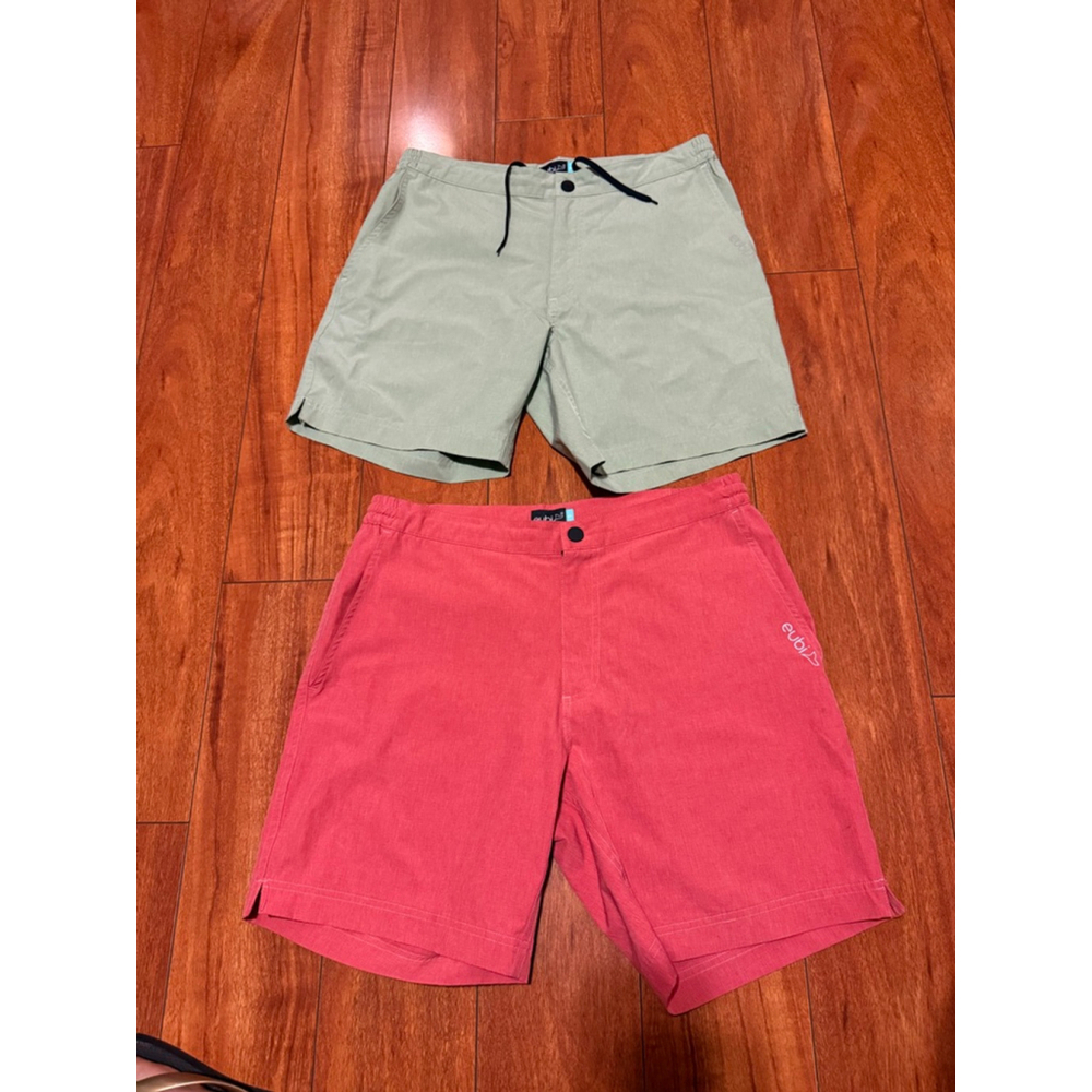 Men's Eubi Flat Front Shorts S Red Green